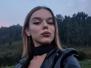 naked camgirl EdinaAmos