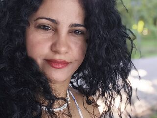 naked cam girl masturbating with dildo ElaMerisan