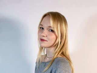 sexy live webcam girl ElmaKinnunen