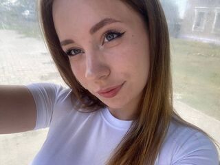 naked webcam girl fingering ElowenStar