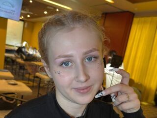 live porn picture EmelinaKrider