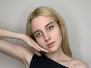 cam girl chatroom EmmaHurriet