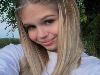 hot naked webcamgirl EricaVon