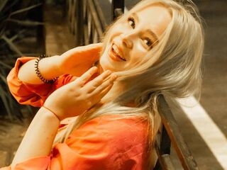 masturbating webcam girl EstellaLugabihl