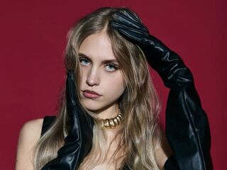 chat room live show EveTottingham