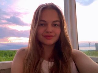 hot cam girl fingering pussy HildaColbourne