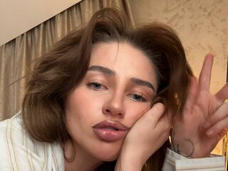 camgirl playing with sextoy HippieChristie