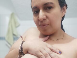 live webcam IbannaBely