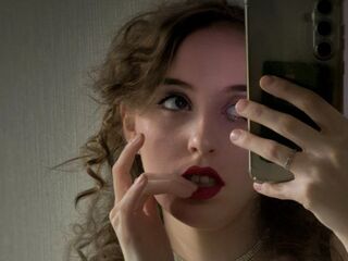 naked camgirl masturbating with vibrator IrishMcauliffe