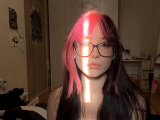 naked webcamgirl JameyStaffieri