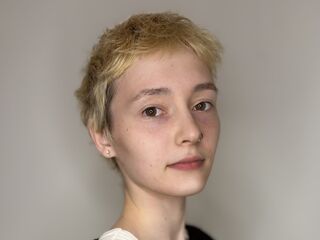 hot cam show JenelleBarette