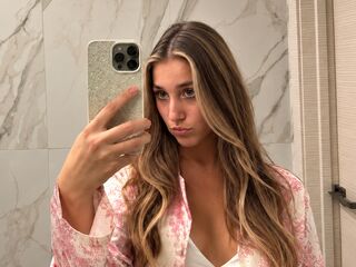 naked webcamgirl picture JohnieBritton