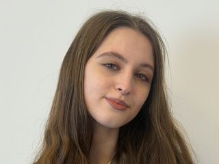 naughty cam girl masturbating with dildo JordanYarman