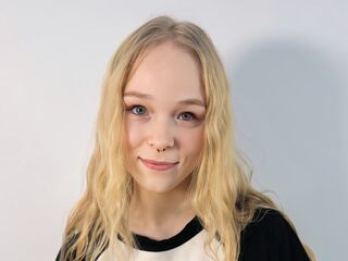 cam girl sex show KamiMellema