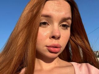 nude camgirl picture KarinaSavastru