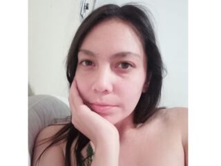 naughty cam girl masturbating KarlaGoldens