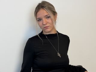 cyber sex show KeiraTullier