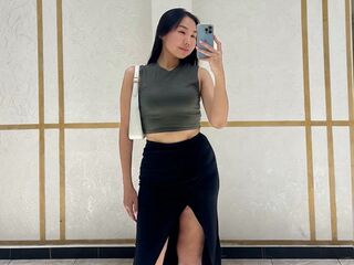 camgirl livesex KiyanaYan