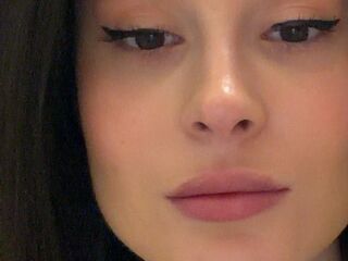 hot camwhore KrystinTuchman