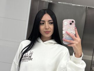 cam slut LauraMeeth