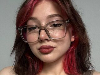 sex cam LessyGrayce