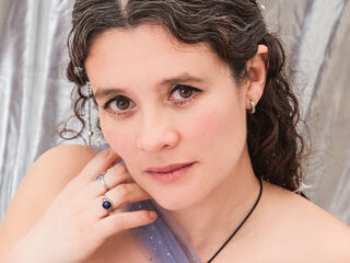 live webcam performer LiaResvolt