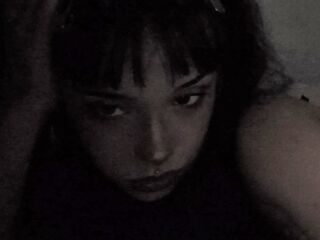 naked camgirl picture LilieRebecca