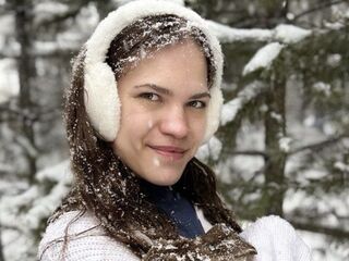 camgirl fingering wet pussy LindseyGravit