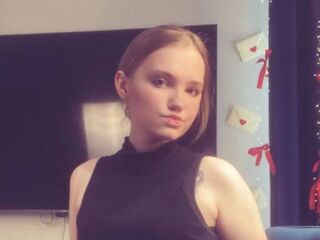 hot webcam photo LoraKen