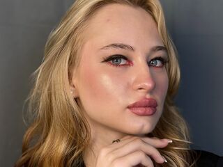 naked webcamgirl video LucileNeuburger