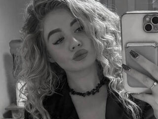 strip tease show LucilePapke