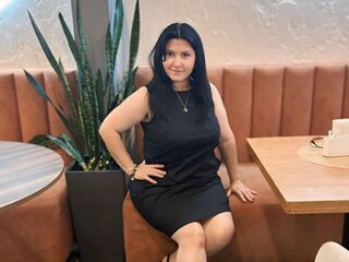 naughty chatroom LuisaMiller