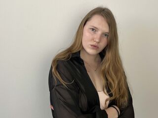 live sex webcam video MadalineMosman