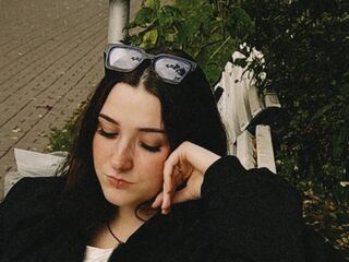 naked cam girl MargaretAlfaro