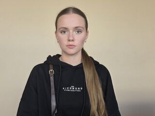 camgirl porn cam MargieWiacek
