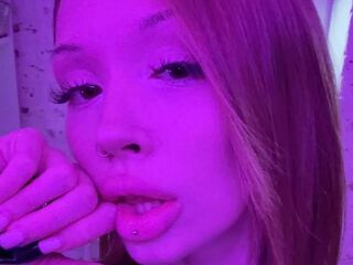 naked cam girl MargueriteBoblak