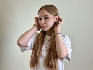 striptease cam MaudBasil