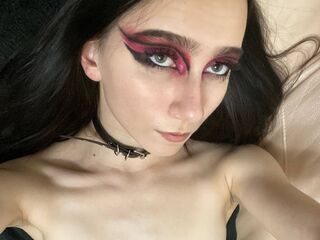 camslut topless MiaJean