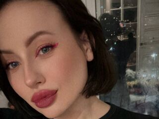 girl cam free MiaPeaches