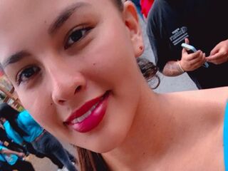 cam girl playing with dildo MiaRosele