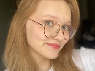 naked cam girl masturbating MicahCussins