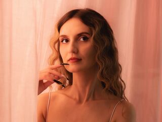 naked cam girl fingering pussy MoonSeraphine