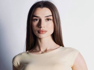 nude cam girl pic MyriamDonalson