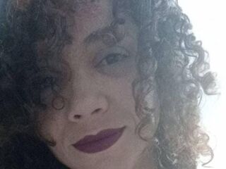 naughty camgirl masturbating with dildo NaiaSanz