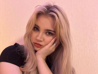 cam girl fingering pussy NakitaLorette