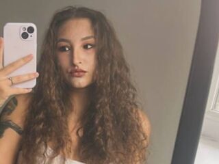 hot webcam NicholMikrot