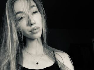 naughty cam bitch NikkiTenerovich