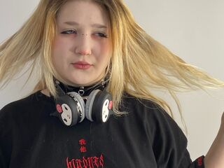 webcam girl PilarVanhee