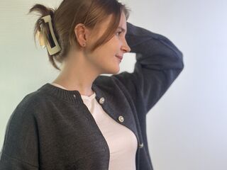 shaved pussy webcam RainaMccorkle