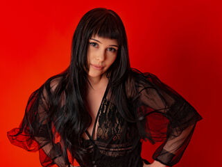 naughty cam girl fingering shaved pussy RivenAmelia